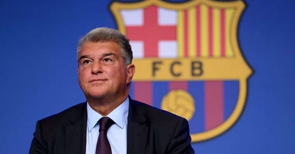 برشلونة يستعد لإبرام صفقة هجوم تاريخية عقب مغادرة ليفاندوفسكي! 1 برشلونة يتأهب لصفقة هجومية تاريخية بعد رحيل ليفاندوفسكي! – الجول