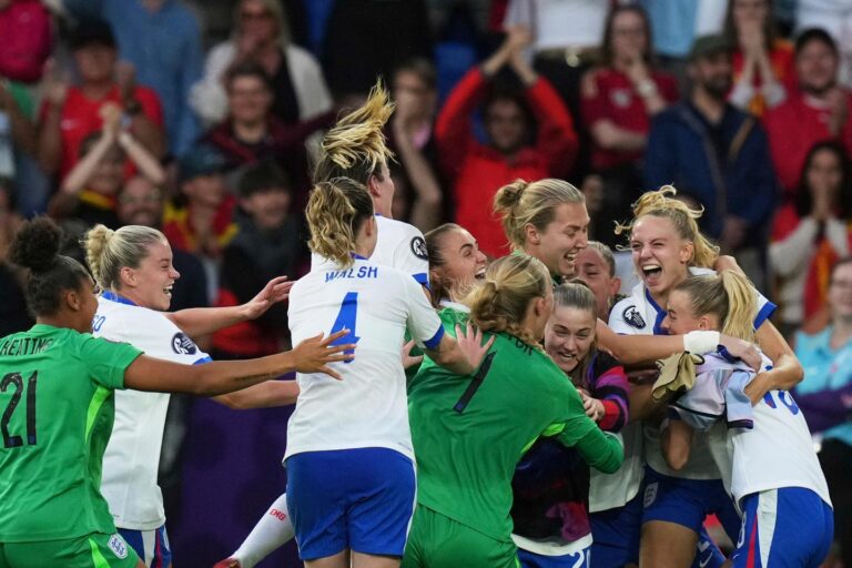 Les footballeuses anglaises conservent leur titre de championnes d’Europe aux dépens de l’Espagne