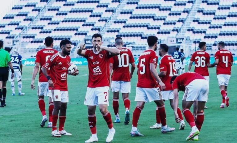 الأهلي يعطي الضوء الأخضر لرحيل 6 لاعبين من بينهم كريم نيدفيد وعبد القادر من أجل إفساح المجال لصفقتي محمد شكري وأحمد عيد