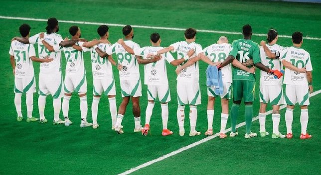 كيفية مشاهدة مباراة الأهلى ونيوم بالدوري السعودي مجانًا؟
