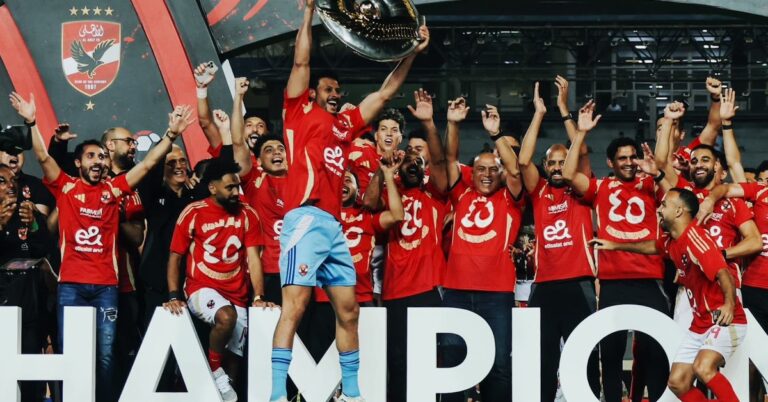 زلزال في الأهلي.. قرار المحكمة يُقرب بيراميدز من لقب الدوري وريفيرو يفجر مفاجآت صادمة داخل التتش بخسارة 70 مليون ومصير عمر كمال يشعل الأجواء في القلعة الحمراء