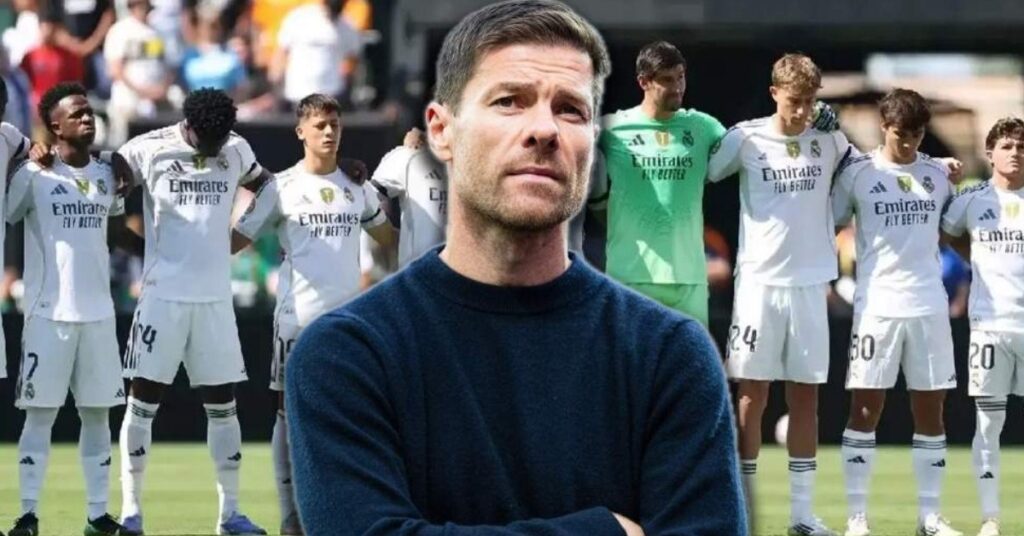 تحول غير متوقع في ريال مدريد: تشابي ألونسو ينقذ نجم الفريق من مغادرة وشيكة! 1 تحول مفاجئ في ريال مدريد..تشابي ألونسو ينقذ نجم الفريق من الرحيل في اللحظة الأخيرة!
