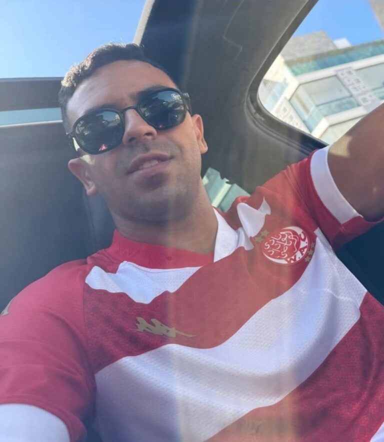 روما تمتلك طوتي، الميلان يفتخر بمالديني، ليفربول يشيد بجيرارد، والوداد يعتز بالهجهوج...