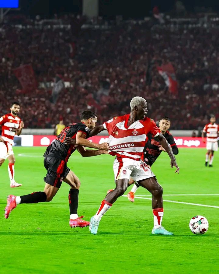 القميص الفريد من نوعه في المغرب وأفريقيا مقاوم للتمزق.