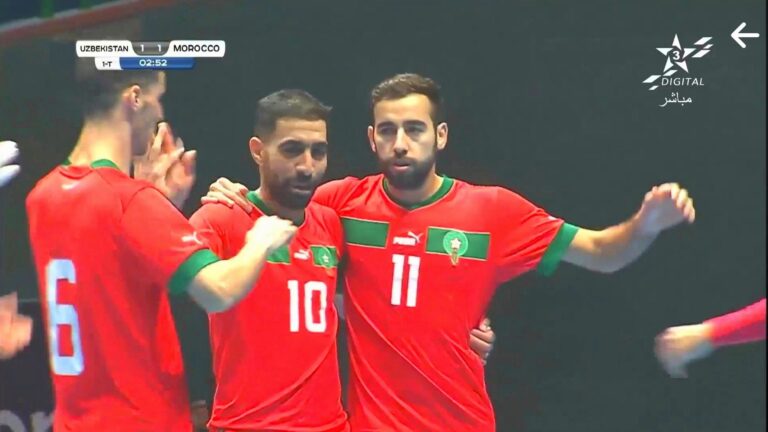 المنتخب المغربي المتألق يُحقق انتصاراً مثيراً على تشيلي بنتيجة 5-3 في مباراة نابضة بالحياة بينما كان الكل غارقاً في النوم.
