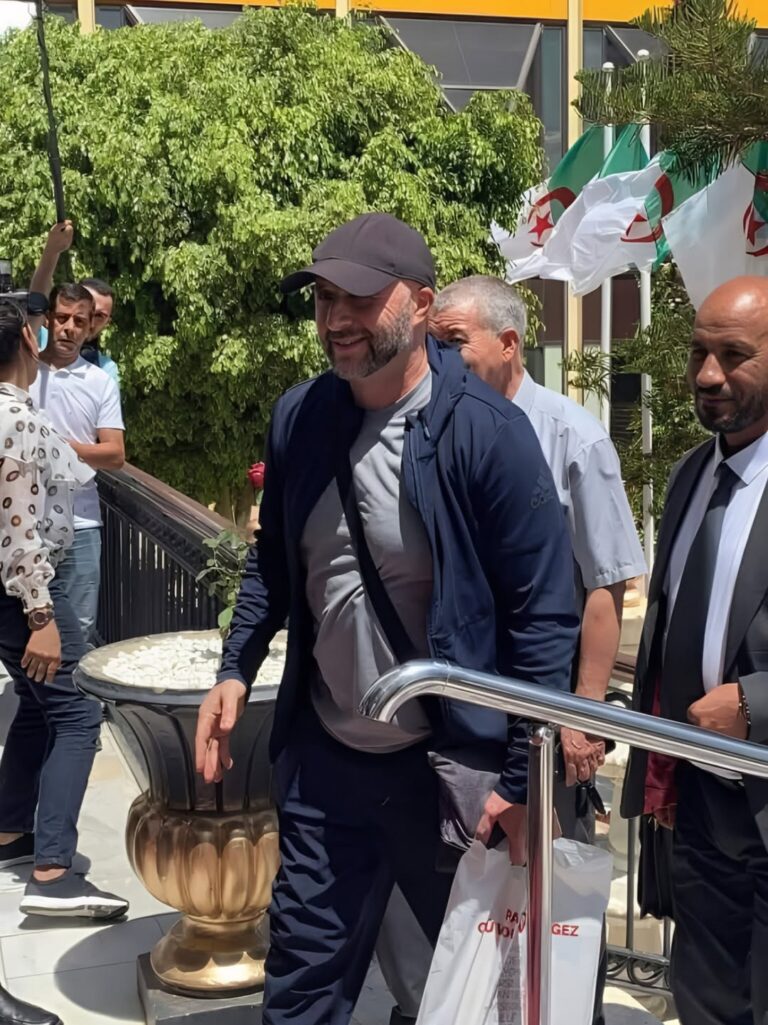 أفضل مدرب مر بتاريخ المنتخب الوطني الجزائري: محبةٌ لا تُنسى وكراهيةٌ لا تُجدي.