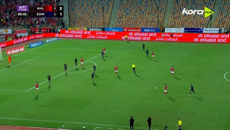 القمة المصرية: الزمالك يسجل أولاً، لكن الأهلي يعود وينتصر بهدف مثير في دربي مثير.