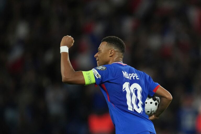 le résumé de la victoire des Bleus, qui se rapprochent de la qualification pour la Coupe du monde 2026