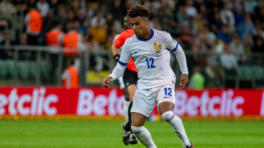 ديزير دووي يغادر التجمع، كينغسلي كومان يُستدعى من قبل ديديه ديشامب. 1 Désiré Doué quitte le rassemblement, Kingsley Coman rappelé par Deschamps