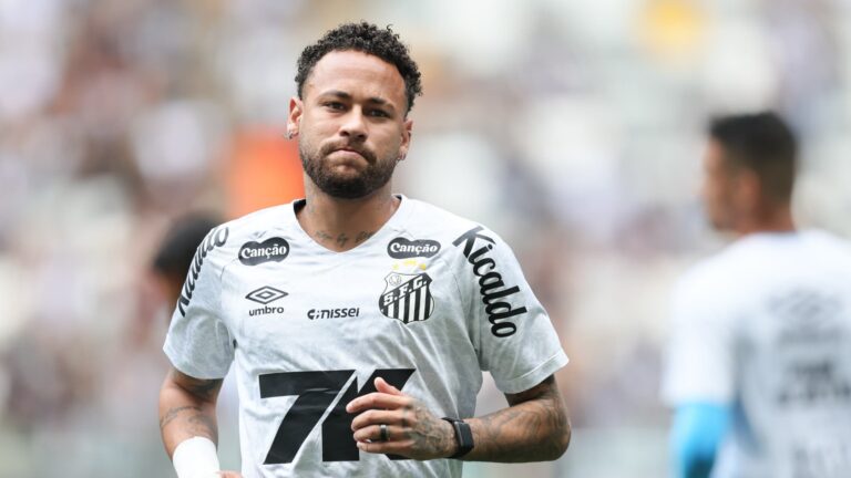Ronaldo pousse pour la participation de Neymar à la Coupe du monde 2026