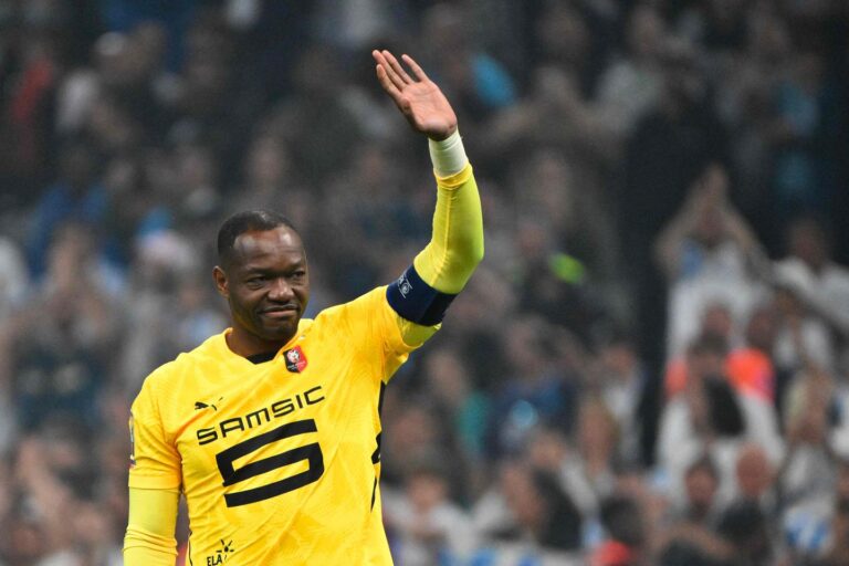 Le gardien de but Steve Mandanda annonce la fin de sa carrière