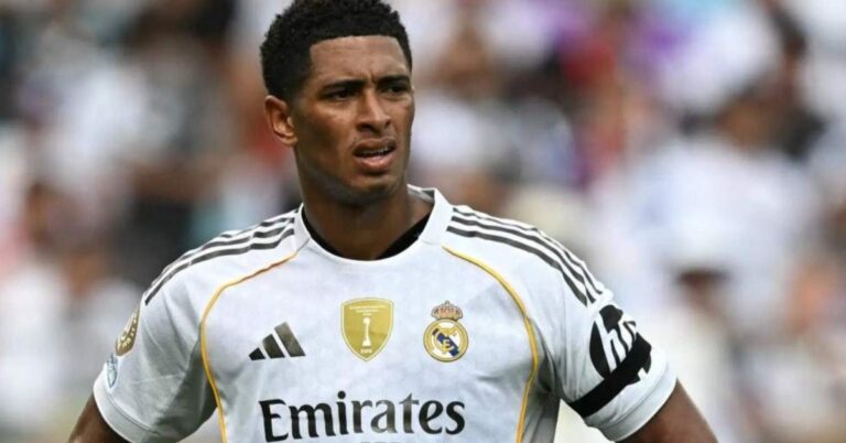 بعد ضم أرنولد… جود بيلينغهام يقود الحملة لإقناع نجم عالمي بالانضمام إلى ريال مدريد كـ”جلاكتيكو جديد”!