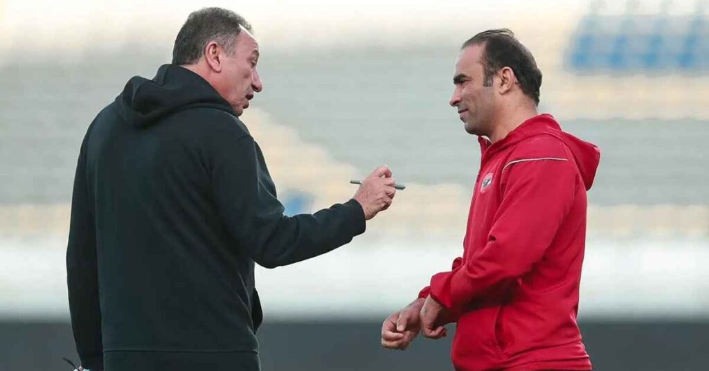 سيد عبد الحفيظ يتحرّك لإنقاذ مهمة الخطيب داخل الأهلي.. الشناوي وإمام عاشور يدعمان مدربًا أجنبيًا مثيرًا للجدل ونجم كبير يطلب الرحيل بشكل عاجل!