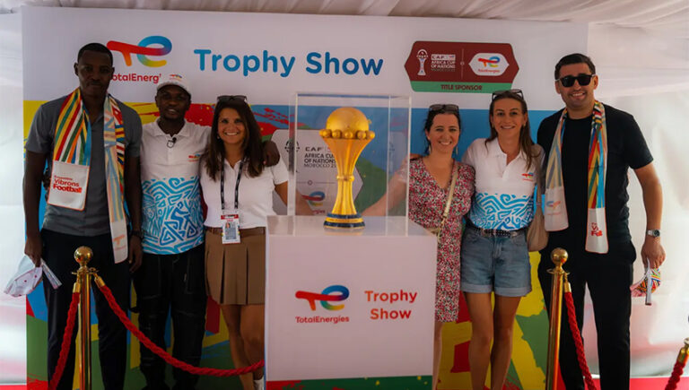 الكاف تقدم نموذج كأس إفريقيا في رواندا خلال جولة ترويجية لكأس الأمم الإفريقية في المغرب