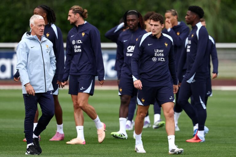 Une visite de députés macronistes à Clairefontaine a semé le trouble à la Fédération française de football