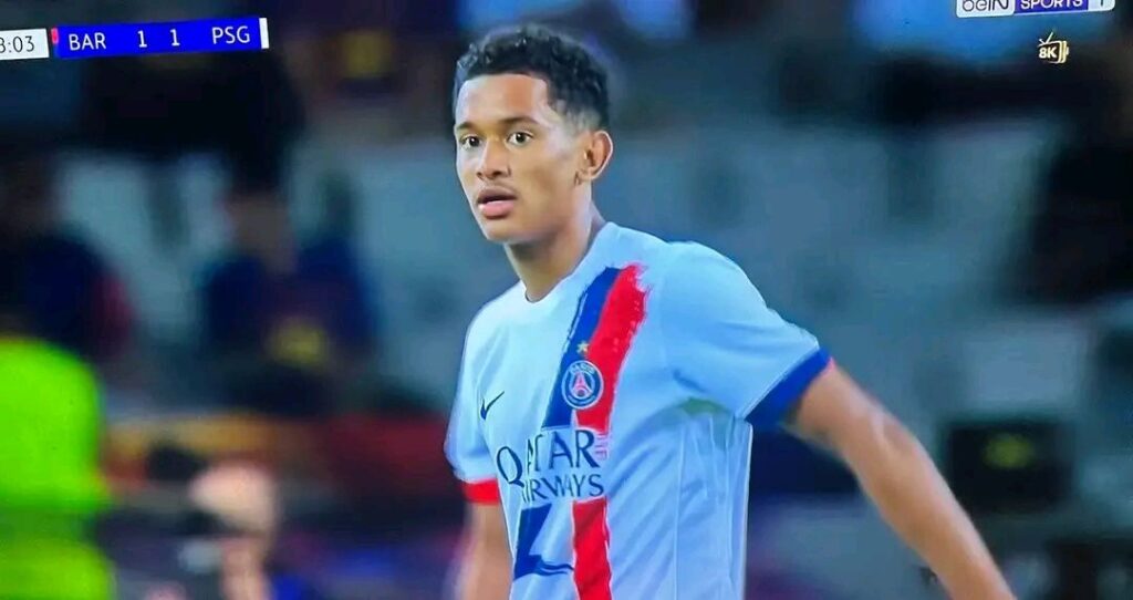 هدف التعادل لباريس سان جيرمان في شباك برشلونة!