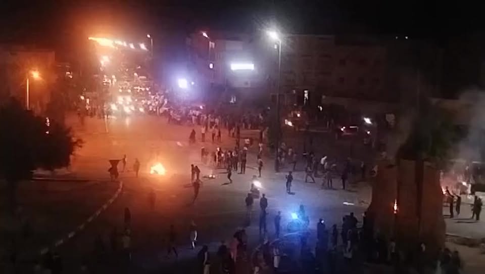 عاجل: أحداث مؤسفة في أيت أورير تخرج عن السيطرة في اللحظات الأخيرة!