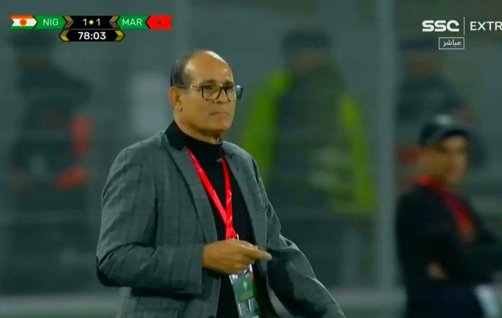 رغم احتلال منتخب النيجر المرتبة 122 عالميًا، إلا أنه يمتلك روحًا تنافسية قوية تثير الدهشة. 1 رغم احتلال منتخب النيجر المرتبة 122 عالميًا، إلا أنه يمتلك روحًا تنافسية قوية تثير الدهشة.