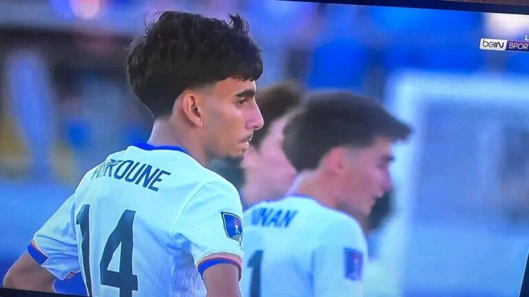 طه لي، اللاعب المغربي، يواجه تحديات جديدة مع الفريق الذي يحيط به العديد من الضغوطات.