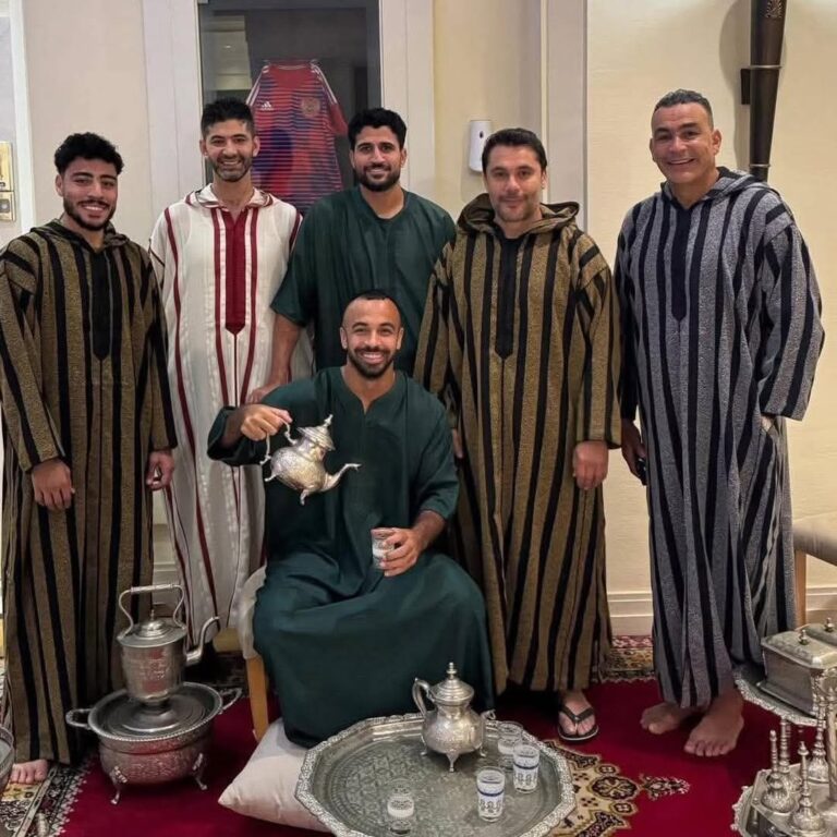 منتخب مصر يتألق بالجلابيات المغربية خلال مواجهتيه الوديتين ضد البحرين والمغرب.