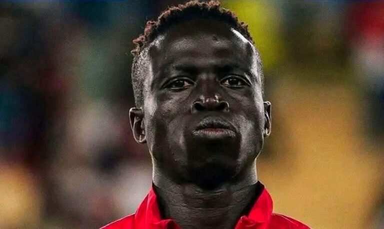 النجم السنغالي كريبين دياتا: قصة صادقة للاعب نادي موناكو الفرنسي تكشف عن تجاربه وتحدياته في عالم كرة القدم.