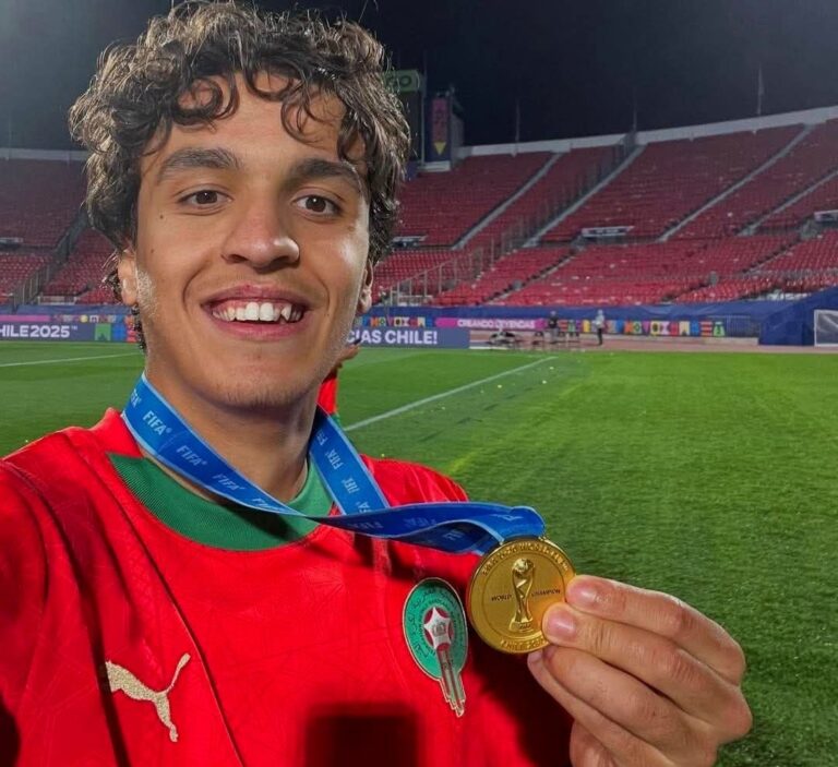 علي معمر يتألق كأبرز لاعب مغربي في الأرجنتين ويصبح حديث الإعلام الأرجنتيني حالياً.