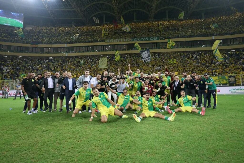 بعد تأهلها إلى دور المجموعات في دوري أبطال إفريقيا، شبيبة القبايل تعزز ميزانيتها بشكل ملحوظ. 1 بعد تأهلها إلى دور المجموعات في دوري أبطال إفريقيا، شبيبة القبايل تعزز ميزانيتها بشكل ملحوظ.