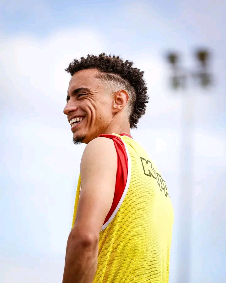 الديربي ليس مجرد نتيجة، بل هو تحدٍ. الوداد مستعد للقتال والنصر سيكون حليفنا. 1 الديربي ليس مجرد نتيجة، بل هو تحدٍ. الوداد مستعد للقتال والنصر سيكون حليفنا.