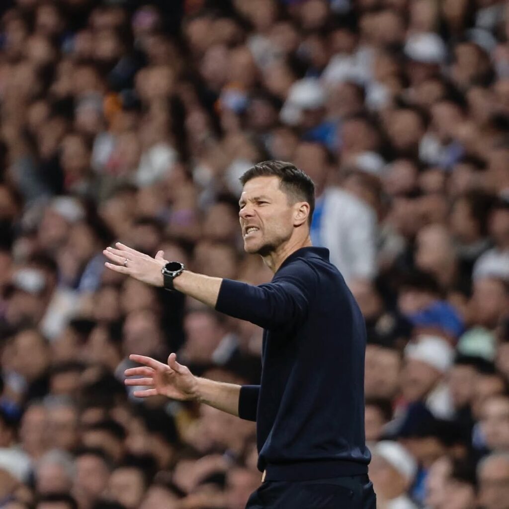 تحول فريق كان الوصول لمرماه سهلاً كالشرب إلى فريق قوي ومنظم، لا يمكن اختراقه بسهولة. 1 تحول فريق كان الوصول لمرماه سهلاً كالشرب إلى فريق قوي ومنظم، لا يمكن اختراقه بسهولة.