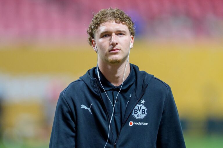 الياس بن قارة ينضم رسميًا لقائمة المدرب فلاديمير بيتكوفيتش لمنتخب الجزائر.