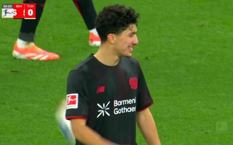 إبراهيم مازة: أول لاعب عالمي يحقق 3 ألقاب لأفضل لاعب خلال 7 أيام فقط!