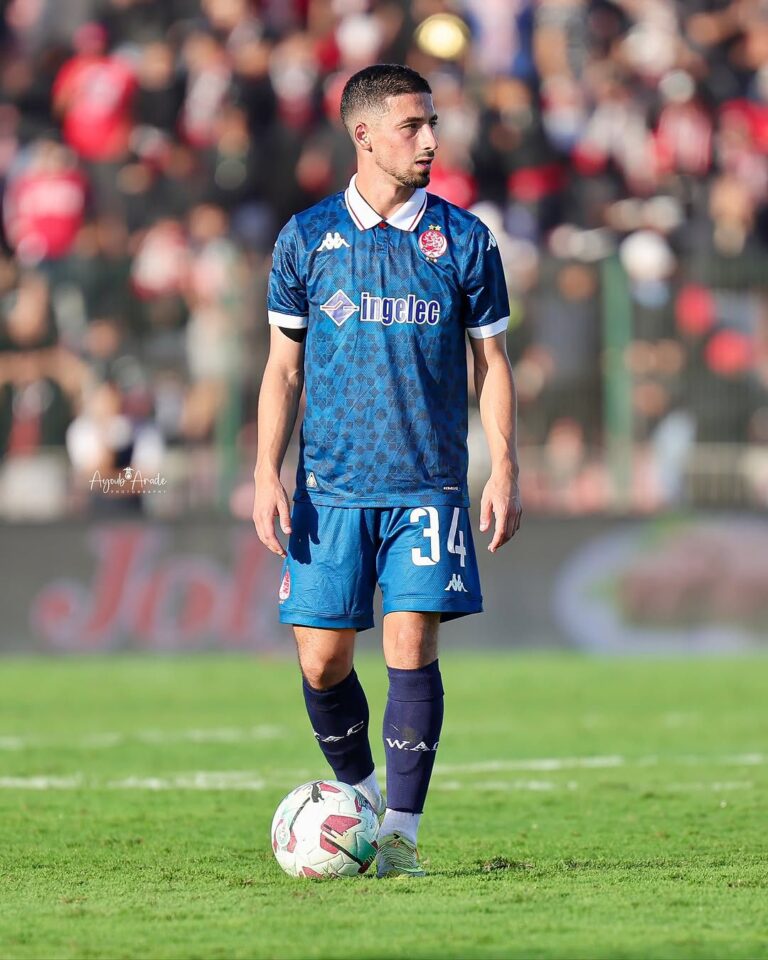 لا يتمتع المهاري بتسجيل الأهداف أو صناعتها، ولا يهاجم أو يدافع، ولا يخلق الفرص أو يمنع هجمات الخصم.