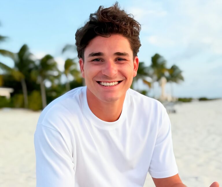 جوليان ألفاريز: أمتلك تميزًا بكوني اللاعب الوحيد في منتخب الأرجنتين بلا وشم.