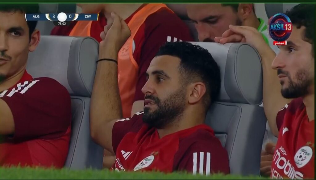 ترك زوجته في المستشفى في لندن وانضم لتدريب المنتخب الجزائري. تحية لريـ...