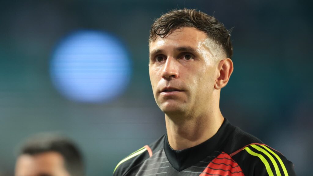 Emiliano Martinez recadre sèchement Gennaro Gattuso qui trouvait que l'Amérique du Sud et l'Afrique avaient trop de places à la Coupe du monde