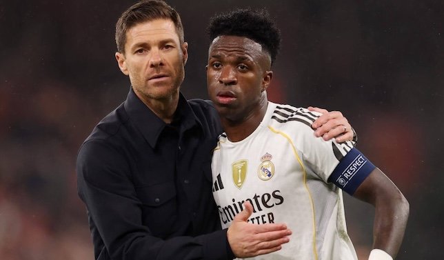 فينيسيوس وتشابي ألونسو (غيتي)