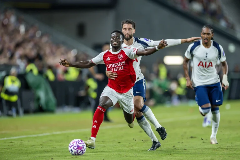 بث مباشر مباراة آرسنال وتوتنهام اليوم في الدوري الإنجليزي الممتاز 2025-2026