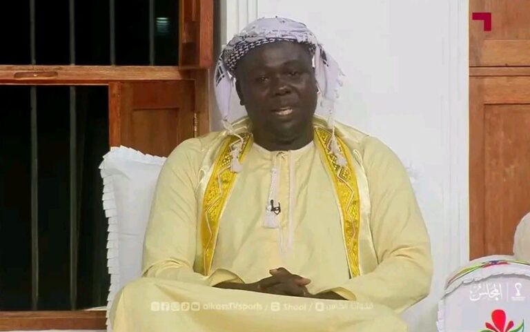 إذا كنت إنسانًا صادقًا، ستواجه صعوبة في العيش في زمن أصبحت فيه المشاكل تُعتبر عبقرية.