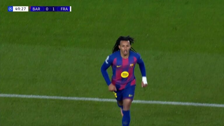 برشلونة يسجل هدف التعادل في مرمى فرانكفورت!