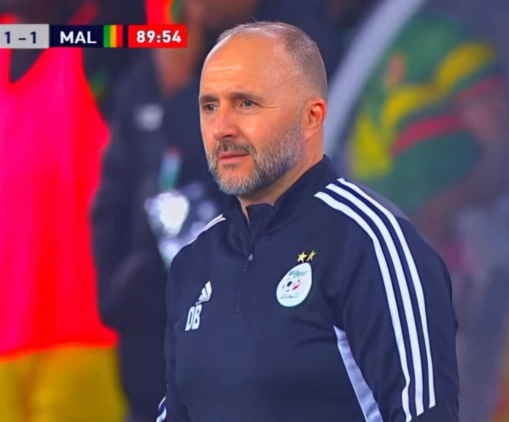 المدرب جمال بلماضي يقود المنتخب الجزائري: 67 مباراة، 43 انتصاراً، وإنجازات مميزة في عالم كرة القدم.