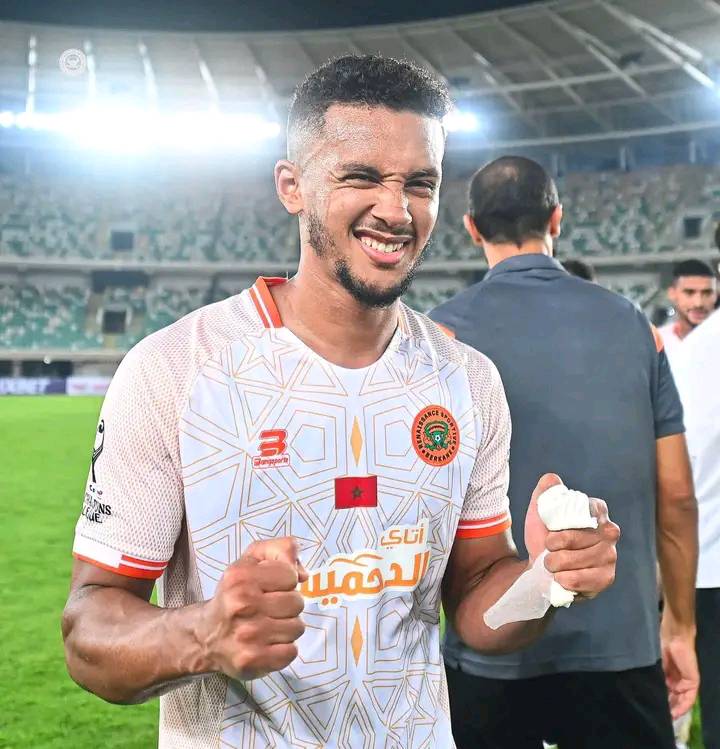 منير الشويعر يتألق في أول مباراة له مع المنتخب الوطني، رغم الانتقادات حول انتقاله من الكوايري إلى بركان.