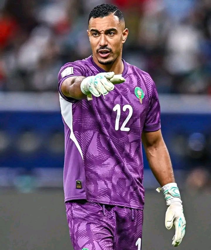 صباح الخير لكل من يملك هذا الحارس المميز في فريقه، إنه الأفضل في إفريقيا بلا منازع!