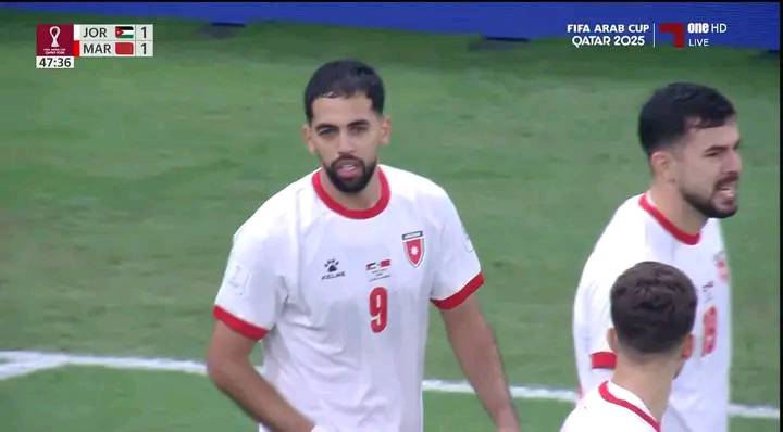 هدف التعادل للأردن من علي علوان، هداف البطولة، في لحظة حرجة مع بداية المباراة.