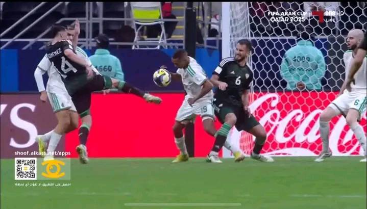 فضيحة كروية في قطر: الجزائر تتصدر المشهد مع حكم متهم بالفساد وضربة جزاء مثيرة للجدل.