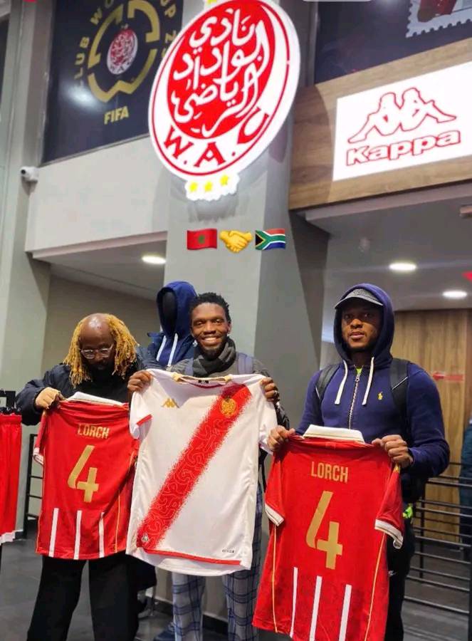 الجماهير الإفريقية تقتني قميص نجم الوداد، وورش من متجر أكبر الأندية المغربية، في حدث يبرز شغفها بالكرة.