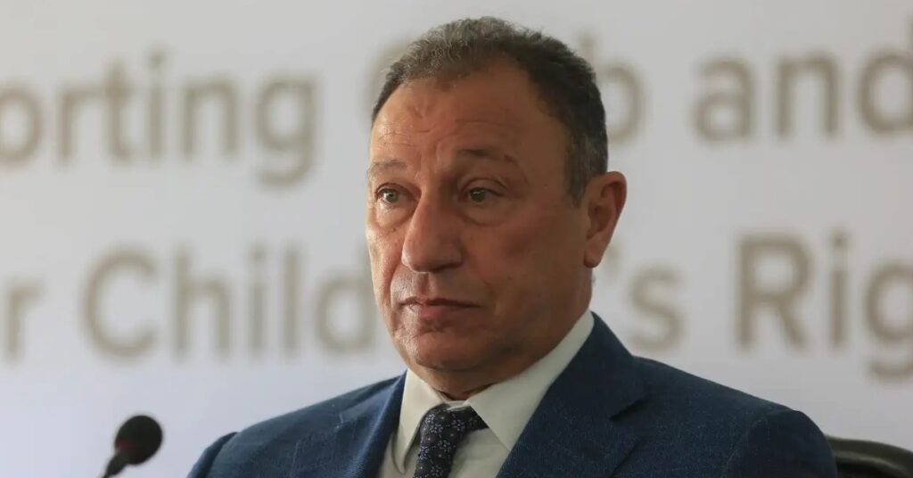 أزمة حمراء تهدد مستقبل الأهلي… إدارة الخطيب تواجه صعوبة كبرى مع نجوم الفريق!