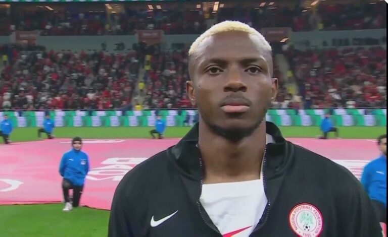 فيكتور أوسيمين: يجب علينا أن نشكر المغرب لأنه أظهر للعالم قوة كرة القدم الأفريقية.