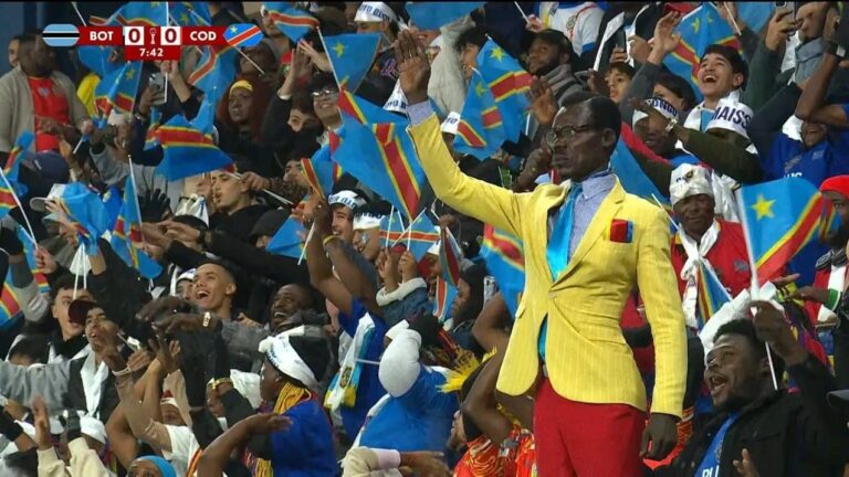 رسمياً: لومومبا، المشجع الكونغولي البارز، يُتوج بلقب أفضل مشجع في كأس أمم أفريقيا.