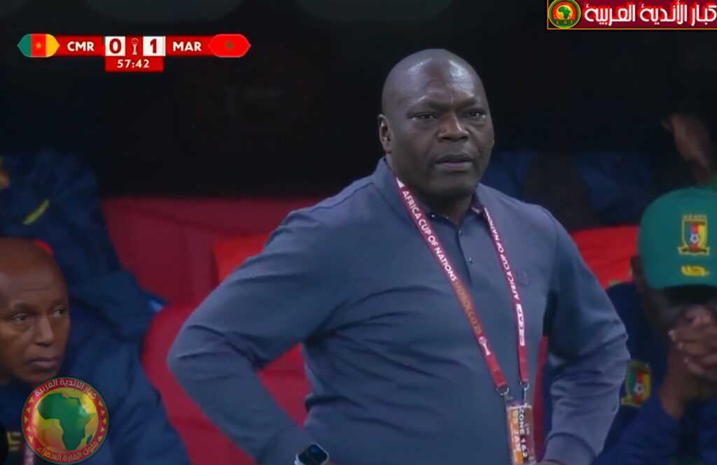 مدرب منتخب الكاميرون: إذا كان الاتحاد الأفريقي عادلًا وصارمًا، لكان قد تم إيقاف بابل...