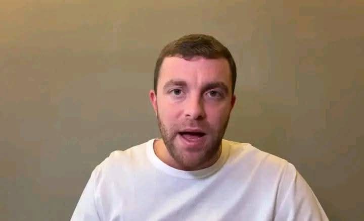 الاتحاد السعودي يجدد عقد كريم بنزيمة براتب صفر ريال، اللاعب يشارك مجانًا.